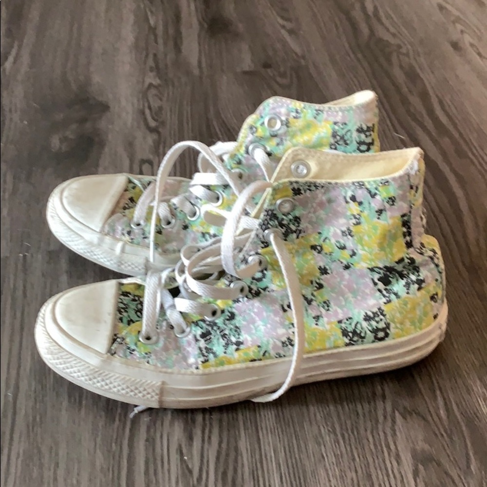 Patterned converse - Picture 3 of 3